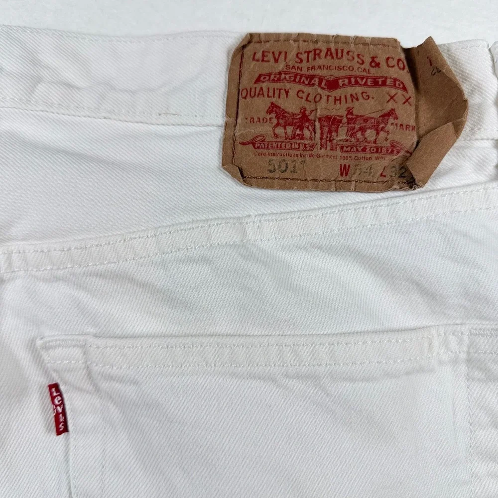 Levis 501 Original Straight Fit White Denim Jeans Mens 34x32 Button Fly Slit Hem